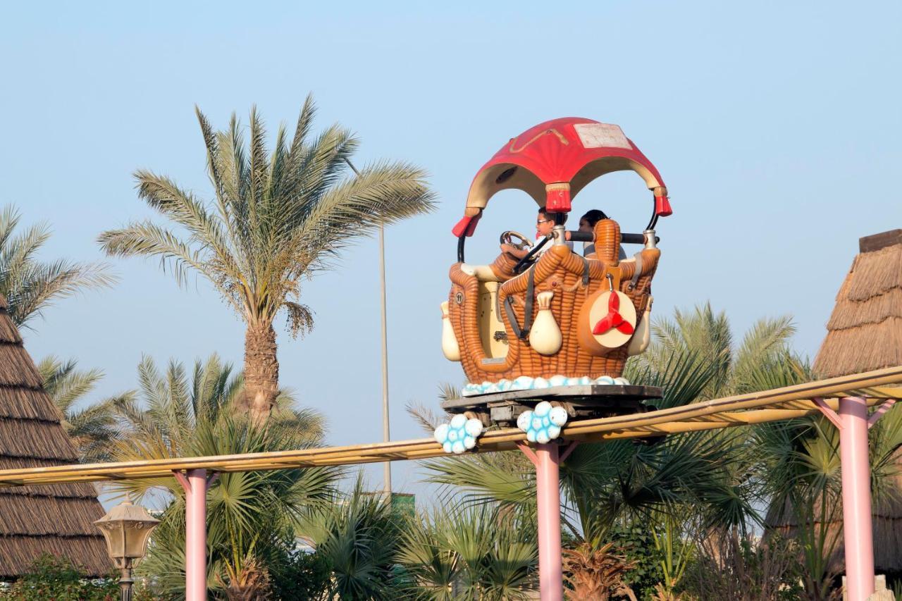 Swiss Inn Teda Hotel&Aqua Park Ain Sukhna Bagian luar foto